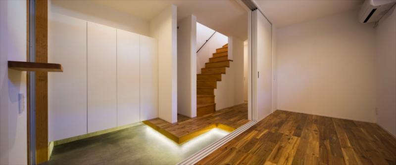 12坪の狭小住宅に設けた開放的なリビング
