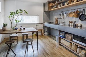 お店も自分たちの生活もすべてを諦めない家