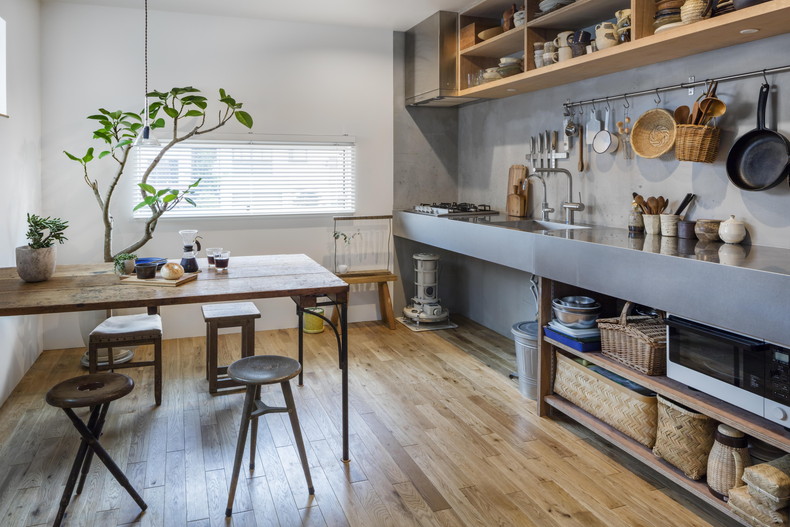 お店も自分たちの生活もすべてを諦めない家